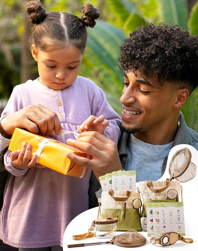 ROBUD Dual Kids Explorer Kit, Bug Catcher Kit with Bags Kit, Green Outdoor Exploration Set for Camping, Montessroi Toy for Kids Coming Closer to Nature,WRP29