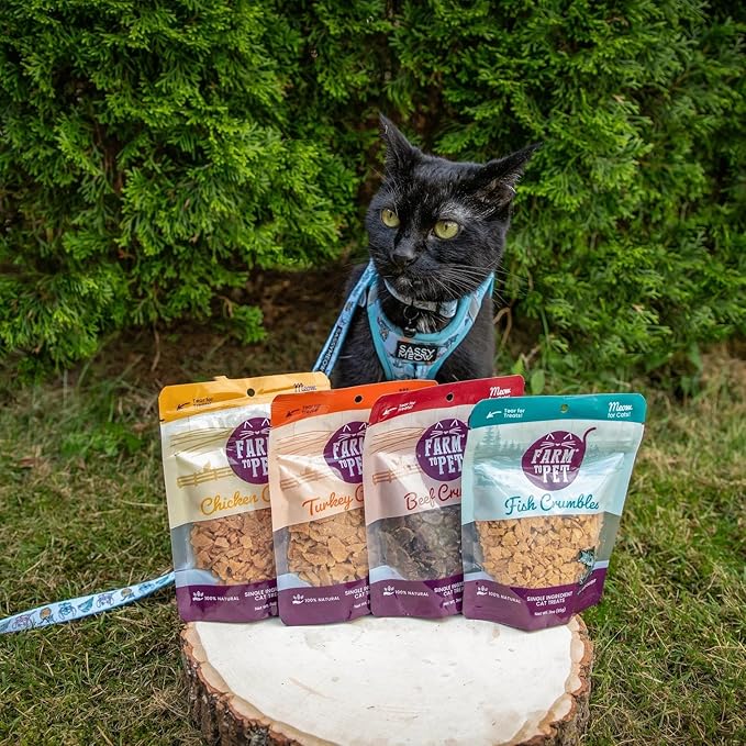 Farm To Pet - Cat Treat Crumbles - 3 oz Single Ingredient Fish Treat and Snacks - Healthy for Indoor Cats and Kitten - Essential Products (Mix with Wet/Dry Food)