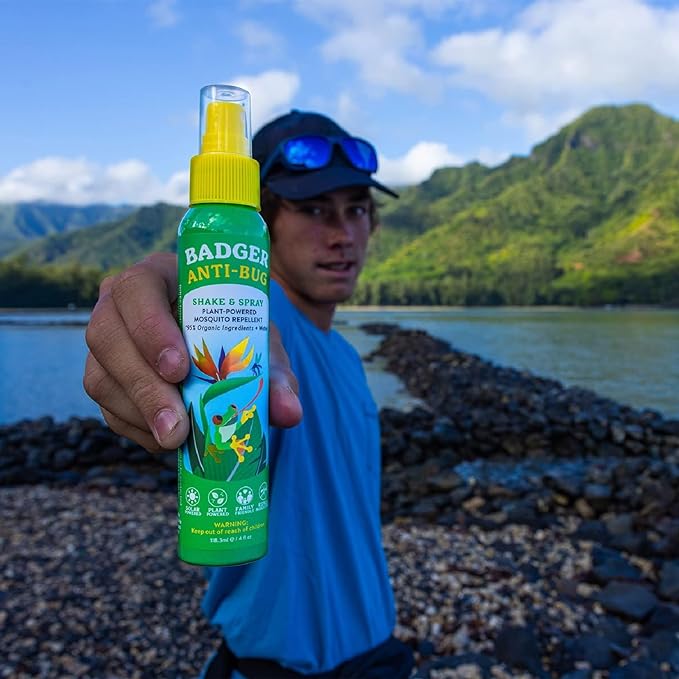 Badger Bug Spray, Family Friendly All Natural Mosquito Repellent w/Organic Essential Oils, Great Smelling Citronella Spray, Effective for 3 Hours, Deet-Free Vegan Plant Based Insect Repellent 4 fl oz