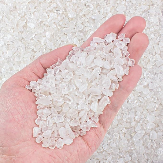 Small Clear Quartz Crystal Chips Aquarium Gravel Rocks Pebbles 3 Lb, Irregular Shaped Fish Tank Rocks Landscaping Stones Pebbles for Vase Fillers, Aquarium and Home Decoration, 3-5mm