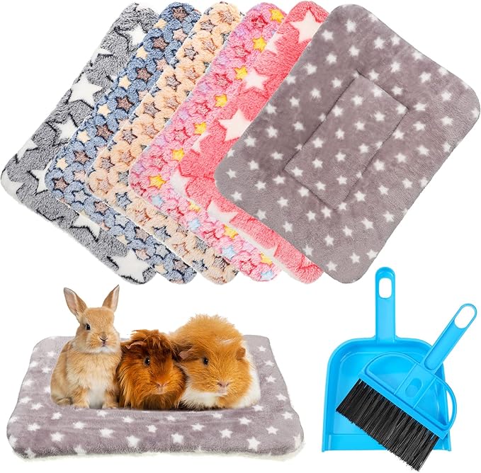 Yulejo 6 Pieces Guinea Pig Bed Mats with Cleaning Dustpan Brush Washable Plush Cage Lines Soft Fleece Sleeping Bedding Pads for Hamster Bunny Chinchilla Squirrel Small Animals (Cute Color, Star)