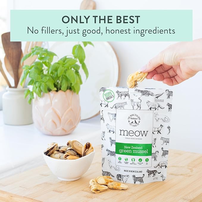 Meow Freeze Dried Cat Treats - New Zealand Green Mussel, High Protein, Healthy Cat Snacks and Toppers, All Natural for All Life Stages, 1.76 oz