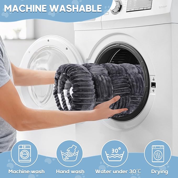 Dog Car Bed Mat, Non-Slip Backseat Extender Pet Blanket, Plaid Dog Bed for Trucks, Sedans & Large SUVs, Chew-Resistant Travel Pad for Dogs, Easy Clean & Scratch-Proof & Comfort（56"x28.7" Gray